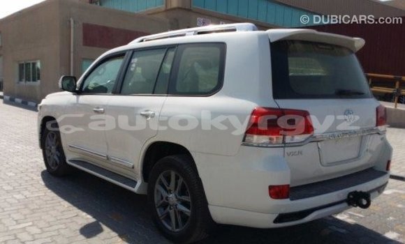 Buy Import Toyota Land Cruiser White Car in Import - Dubai in Batken Buy Import Toyota Land Cruiser White Car in Import - Dubai in Batken