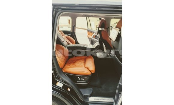 Buy Import Toyota Land Cruiser Black Car in Import - Dubai in Batken Buy Import Toyota Land Cruiser Black Car in Import - Dubai in Batken