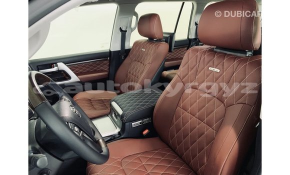 Buy Import Toyota Land Cruiser Black Car in Import - Dubai in Batken Buy Import Toyota Land Cruiser Black Car in Import - Dubai in Batken