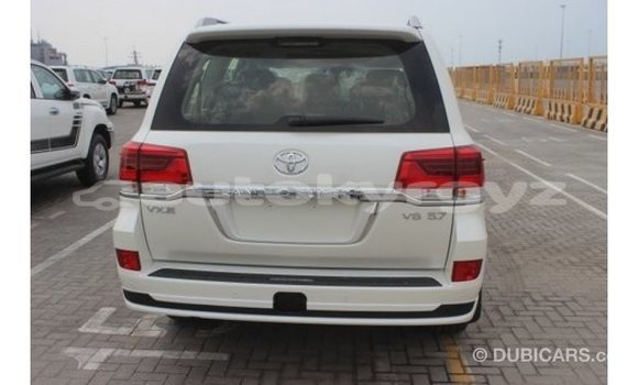 Buy Import Toyota Land Cruiser White Car in Import - Dubai in Batken Buy Import Toyota Land Cruiser White Car in Import - Dubai in Batken