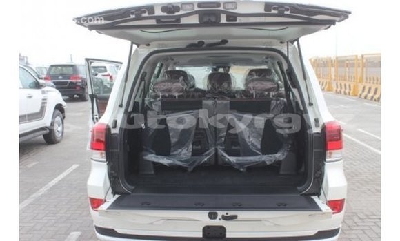Buy Import Toyota Land Cruiser White Car in Import - Dubai in Batken Buy Import Toyota Land Cruiser White Car in Import - Dubai in Batken