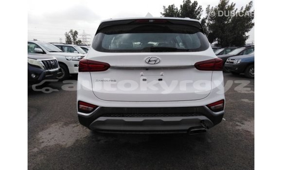 Buy Import Hyundai Santa Fe White Car in Import - Dubai in Batken