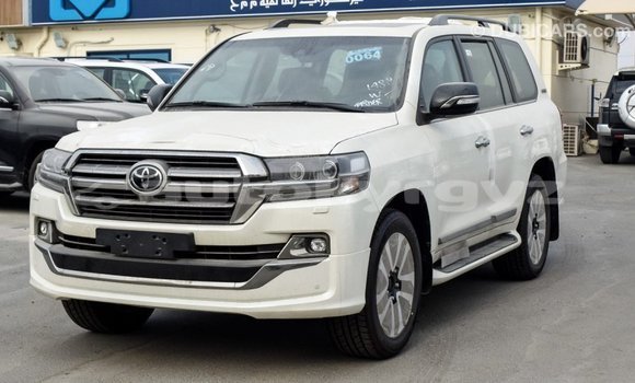 Buy Import Toyota Land Cruiser White Car in Import - Dubai in Batken Buy Import Toyota Land Cruiser White Car in Import - Dubai in Batken
