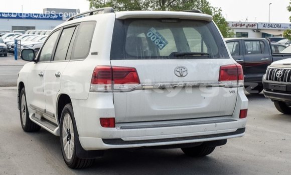 Buy Import Toyota Land Cruiser White Car in Import - Dubai in Batken Buy Import Toyota Land Cruiser White Car in Import - Dubai in Batken