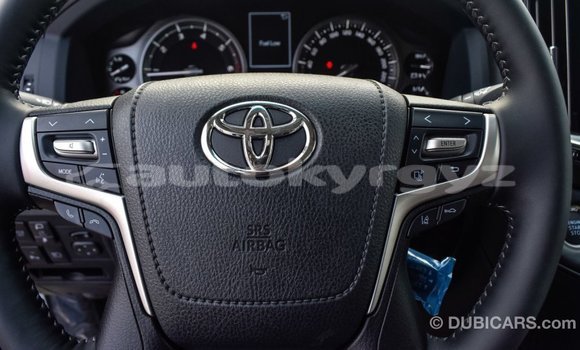 Buy Import Toyota Land Cruiser White Car in Import - Dubai in Batken Buy Import Toyota Land Cruiser White Car in Import - Dubai in Batken