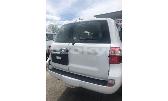 Buy Import Toyota Land Cruiser Black Car in Import - Dubai in Batken Buy Import Toyota Land Cruiser Black Car in Import - Dubai in Batken