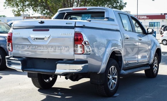 Buy Import Toyota Hilux Other Car in Import - Dubai in Batken Buy Import Toyota Hilux Other Car in Import - Dubai in Batken