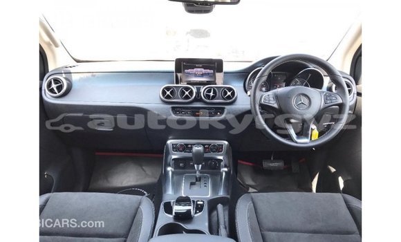 Buy Import Mercedes-Benz 250 Red Car in Import - Dubai in Batken Buy Import Mercedes-Benz 250 Red Car in Import - Dubai in Batken