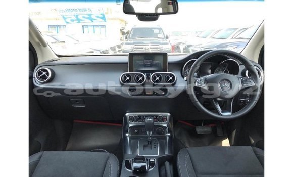 Buy Import Mercedes-Benz 250 White Car in Import - Dubai in Batken Buy Import Mercedes-Benz 250 White Car in Import - Dubai in Batken