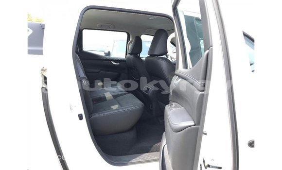 Buy Import Mercedes-Benz 250 White Car in Import - Dubai in Batken Buy Import Mercedes-Benz 250 White Car in Import - Dubai in Batken