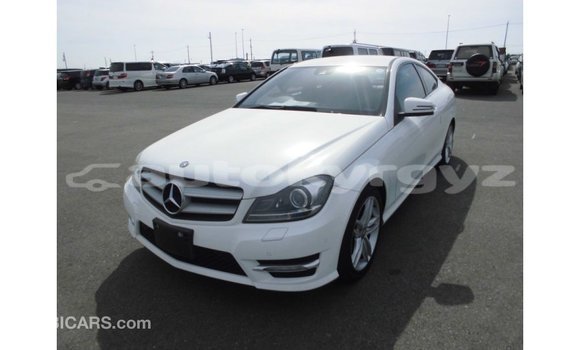 Buy Import Mercedes-Benz 190 White Car in Import - Dubai in Batken Buy Import Mercedes-Benz 190 White Car in Import - Dubai in Batken