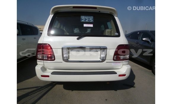 Buy Import Toyota Land Cruiser White Car in Import - Dubai in Batken Buy Import Toyota Land Cruiser White Car in Import - Dubai in Batken