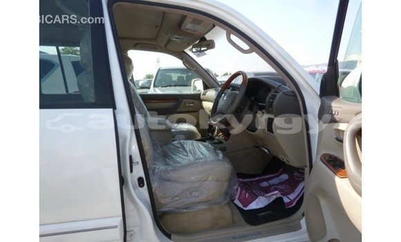 Buy Import Toyota Land Cruiser White Car in Import - Dubai in Batken Buy Import Toyota Land Cruiser White Car in Import - Dubai in Batken