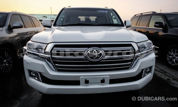 Buy Import Toyota Land Cruiser White Car in Import - Dubai in Batken Buy Import Toyota Land Cruiser White Car in Import - Dubai in Batken