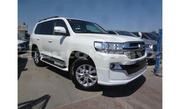 Buy Import Toyota Land Cruiser White Car in Import - Dubai in Batken Buy Import Toyota Land Cruiser White Car in Import - Dubai in Batken
