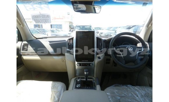 Buy Import Toyota Land Cruiser White Car in Import - Dubai in Batken Buy Import Toyota Land Cruiser White Car in Import - Dubai in Batken