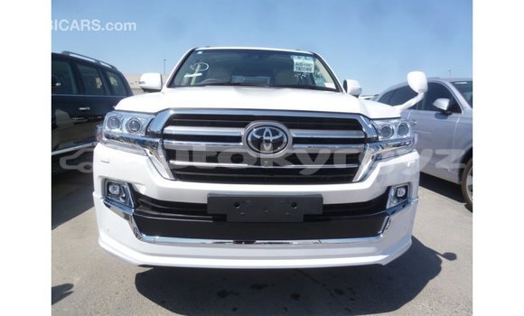 Buy Import Toyota Land Cruiser White Car in Import - Dubai in Batken Buy Import Toyota Land Cruiser White Car in Import - Dubai in Batken