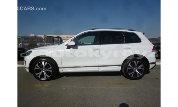 Buy Import Volkswagen Touareg White Car in Import - Dubai in Batken Buy Import Volkswagen Touareg White Car in Import - Dubai in Batken
