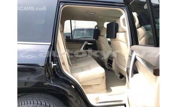 Buy Import Toyota Land Cruiser Black Car in Import - Dubai in Batken Buy Import Toyota Land Cruiser Black Car in Import - Dubai in Batken