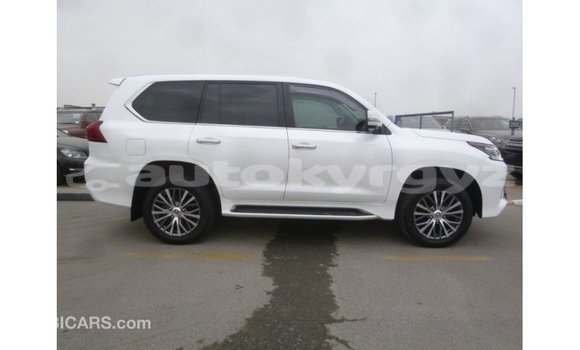 Buy Import Lexus LX White Car in Import - Dubai in Batken Buy Import Lexus LX White Car in Import - Dubai in Batken