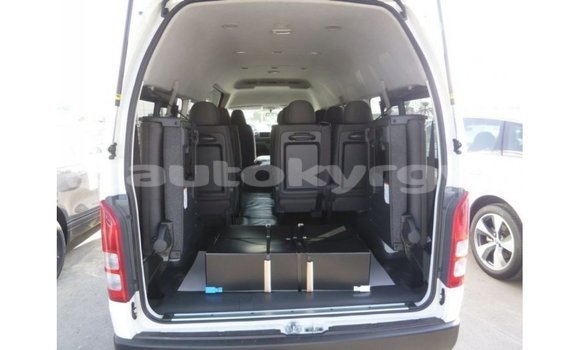 Buy Import Toyota Hiace White Car in Import - Dubai in Batken Buy Import Toyota Hiace White Car in Import - Dubai in Batken