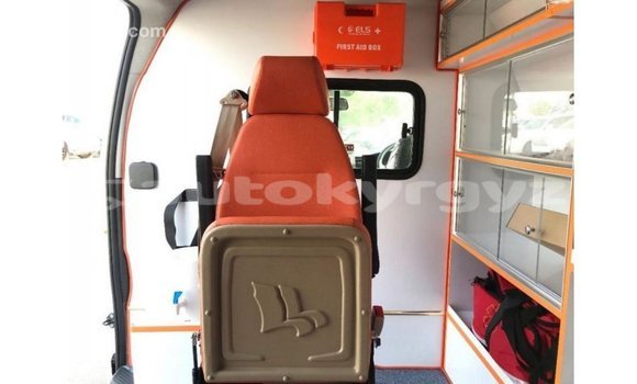 Buy Import Toyota Hiace White Car in Import - Dubai in Batken Buy Import Toyota Hiace White Car in Import - Dubai in Batken
