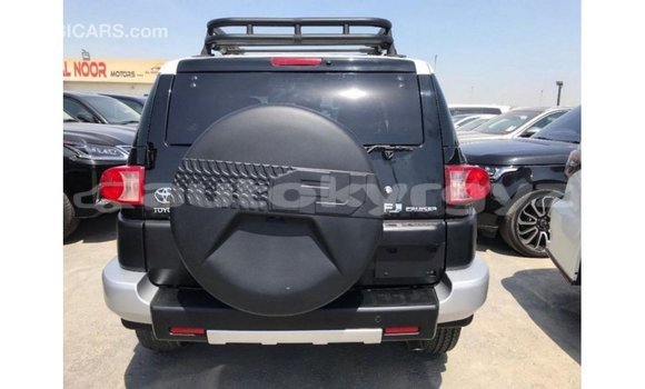 Buy Import Toyota FJ Cruiser Black Car in Import - Dubai in Batken Buy Import Toyota FJ Cruiser Black Car in Import - Dubai in Batken