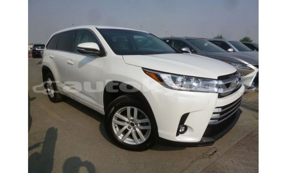Buy Import Toyota Kluger White Car in Import - Dubai in Batken Buy Import Toyota Kluger White Car in Import - Dubai in Batken