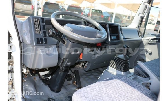 Buy Import Isuzu Rodeo White Car in Import - Dubai in Batken