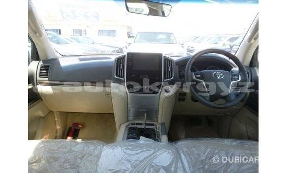 Buy Import Toyota Land Cruiser White Car in Import - Dubai in Batken Buy Import Toyota Land Cruiser White Car in Import - Dubai in Batken