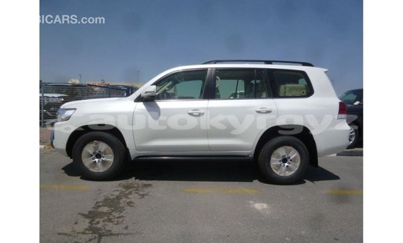 Buy Import Toyota Land Cruiser White Car in Import - Dubai in Batken Buy Import Toyota Land Cruiser White Car in Import - Dubai in Batken