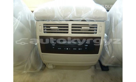 Buy Import Toyota Land Cruiser White Car in Import - Dubai in Batken Buy Import Toyota Land Cruiser White Car in Import - Dubai in Batken