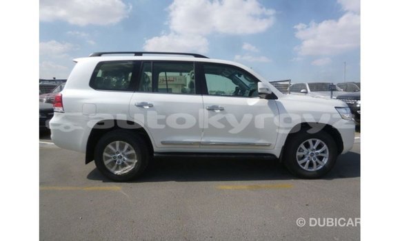 Buy Import Toyota Land Cruiser White Car in Import - Dubai in Batken Buy Import Toyota Land Cruiser White Car in Import - Dubai in Batken
