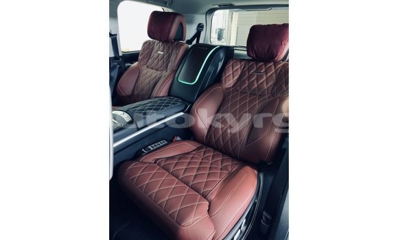 Buy Import Toyota Land Cruiser Black Car in Import - Dubai in Batken Buy Import Toyota Land Cruiser Black Car in Import - Dubai in Batken