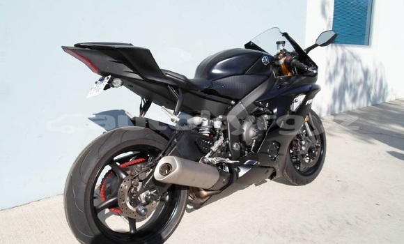Buy New Yamaha YZF Black Bike in Bishkek in Bishkek Buy New Yamaha YZF Black Bike in Bishkek in Bishkek