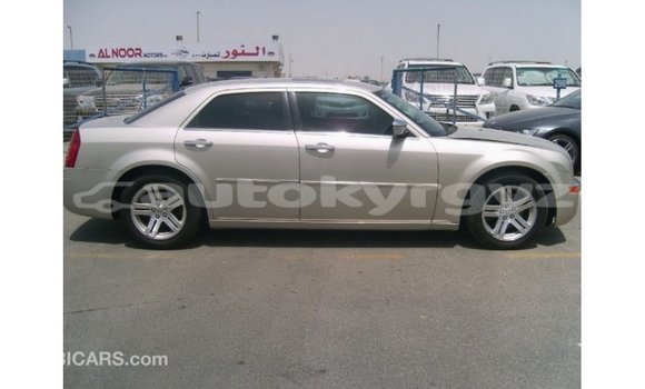 Buy Import Chrysler 300 Beige Car in Import - Dubai in Batken Buy Import Chrysler 300 Beige Car in Import - Dubai in Batken