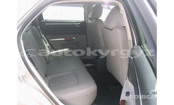 Buy Import Chrysler 300 Beige Car in Import - Dubai in Batken Buy Import Chrysler 300 Beige Car in Import - Dubai in Batken