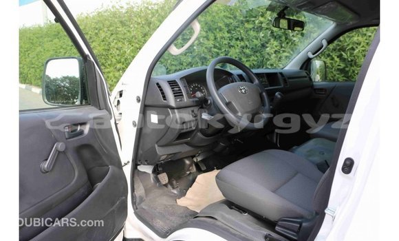 Buy Import Toyota Hiace White Car in Import - Dubai in Batken Buy Import Toyota Hiace White Car in Import - Dubai in Batken