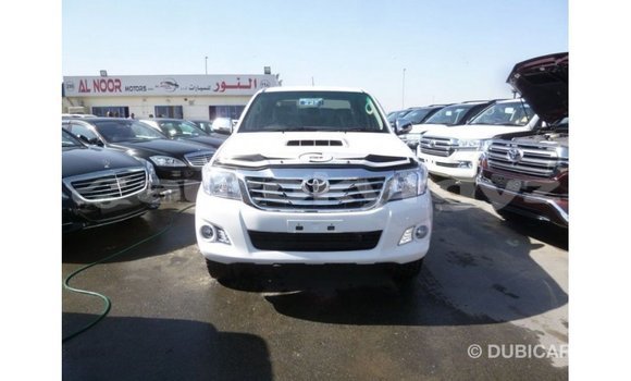 Buy Import Toyota Hilux White Car in Import - Dubai in Batken Buy Import Toyota Hilux White Car in Import - Dubai in Batken
