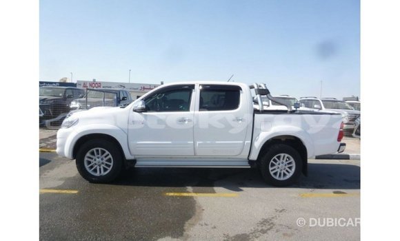 Buy Import Toyota Hilux White Car in Import - Dubai in Batken Buy Import Toyota Hilux White Car in Import - Dubai in Batken