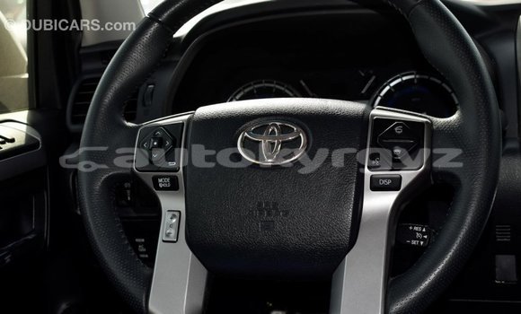 Buy Import Toyota HiAce Other Truck in Import - Dubai in Batken Buy Import Toyota HiAce Other Truck in Import - Dubai in Batken