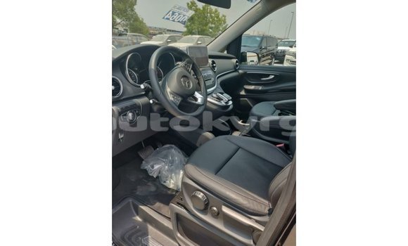 Buy Import Mercedes-Benz 250 Black Car in Import - Dubai in Batken Buy Import Mercedes-Benz 250 Black Car in Import - Dubai in Batken