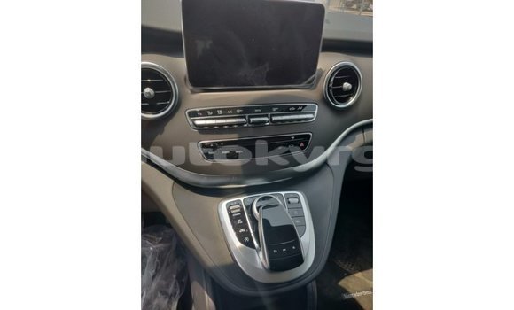 Buy Import Mercedes-Benz 250 Black Car in Import - Dubai in Batken Buy Import Mercedes-Benz 250 Black Car in Import - Dubai in Batken