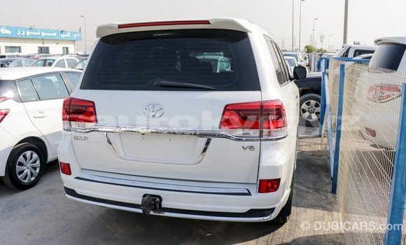 Buy Import Toyota Land Cruiser White Car in Import - Dubai in Batken Buy Import Toyota Land Cruiser White Car in Import - Dubai in Batken