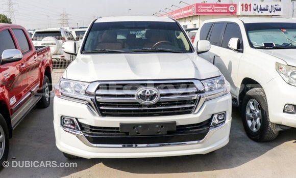 Buy Import Toyota Land Cruiser White Car in Import - Dubai in Batken Buy Import Toyota Land Cruiser White Car in Import - Dubai in Batken