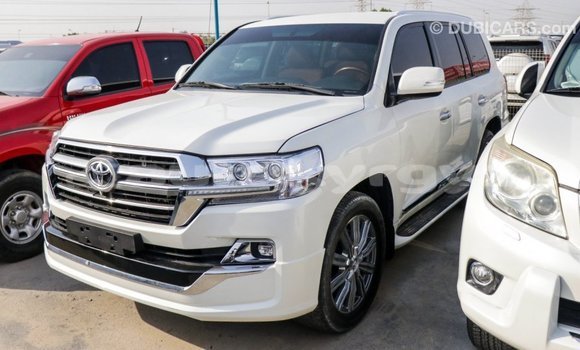 Buy Import Toyota Land Cruiser White Car in Import - Dubai in Batken Buy Import Toyota Land Cruiser White Car in Import - Dubai in Batken