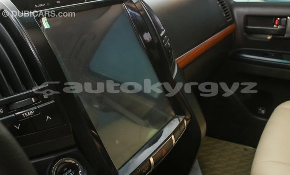 Buy Import Toyota Land Cruiser White Car in Import - Dubai in Batken Buy Import Toyota Land Cruiser White Car in Import - Dubai in Batken