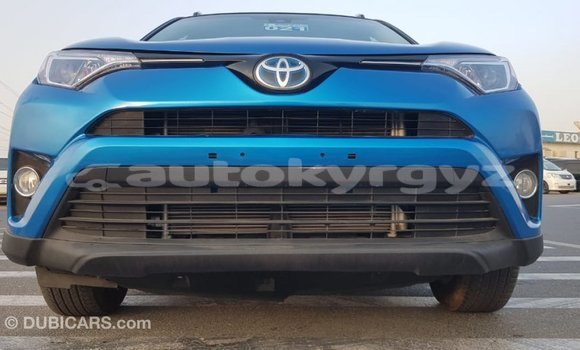 Buy Import Toyota HiAce Blue Truck in Import - Dubai in Batken Buy Import Toyota HiAce Blue Truck in Import - Dubai in Batken