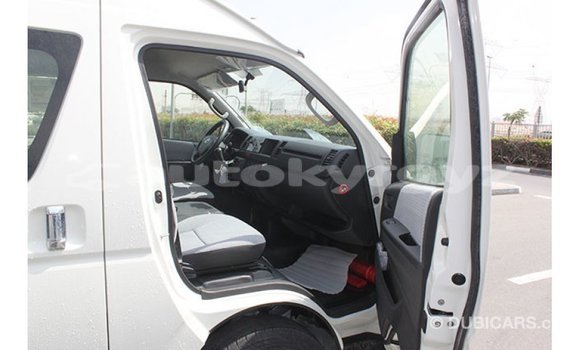 Buy Import Toyota Hiace White Car in Import - Dubai in Batken Buy Import Toyota Hiace White Car in Import - Dubai in Batken