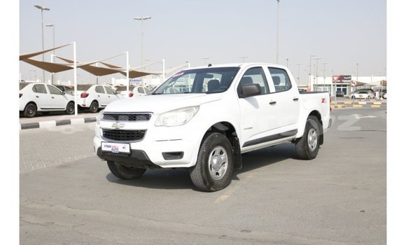 Buy Import Chevrolet Colorado White Car in Import - Dubai in Batken